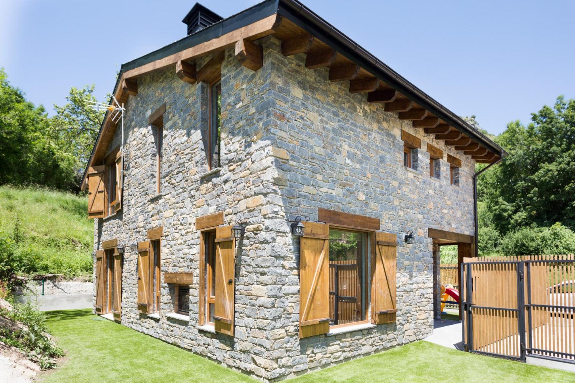 Casa Forelsa Lujo En La Montana Hoz de Jaca Luaran gambar